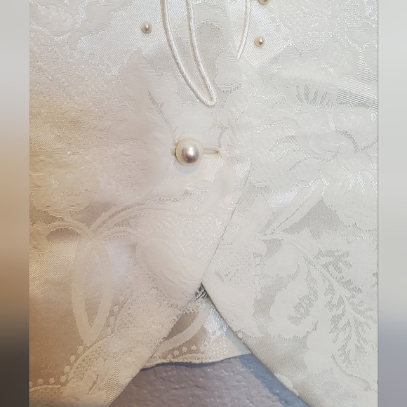 Nah Nah Collection Ivory Brocade Embellished Dressy Fitted Jacket Size 18W - Picture 4 of 8